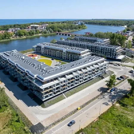 Cozy With River View Spadochroniarzy With Parking & By Renters *