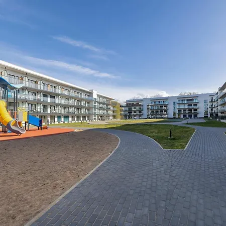 Cozy With River View Spadochroniarzy With Parking & By Renters * Dziwnow
