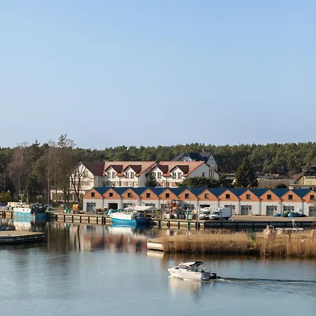 Cozy With River View Spadochroniarzy With Parking & By Renters Lejlighed