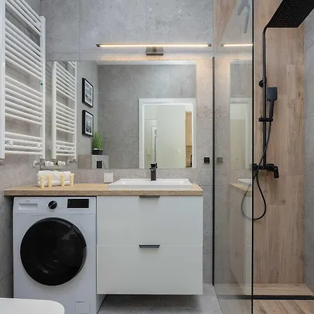 Lejlighed Cozy With River View Spadochroniarzy With Parking & By Renters