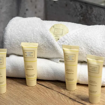 Cozy With River View Spadochroniarzy With Parking & By Renters