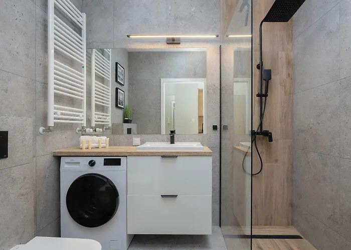 Daire Cozy With River View Spadochroniarzy With Parking & By Renters