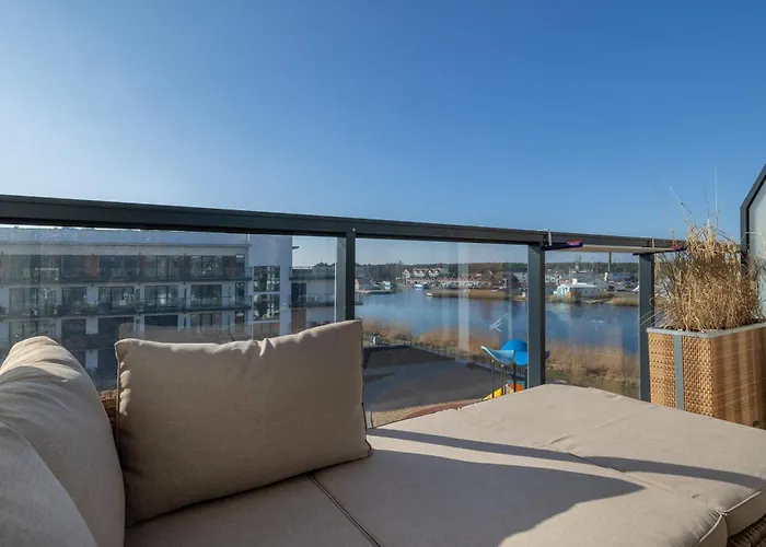 Cozy With River View Spadochroniarzy With Parking & By Renters *