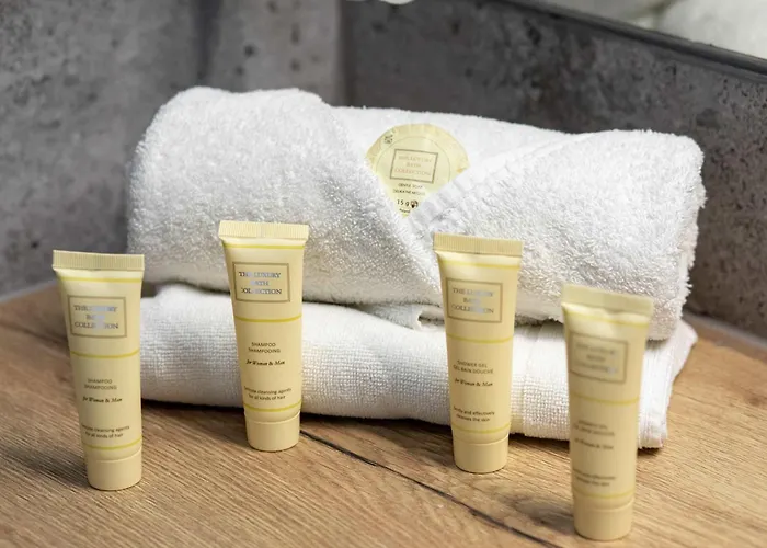 Cozy With River View Spadochroniarzy With Parking & By Renters