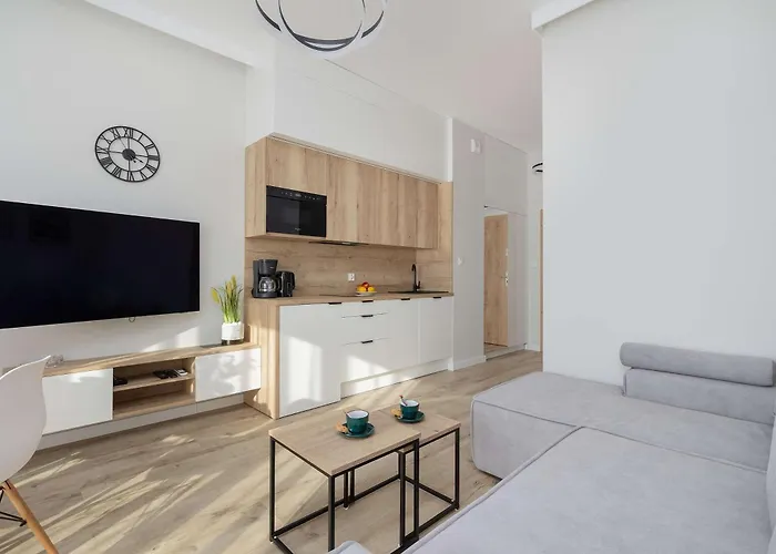 Daire Cozy With River View Spadochroniarzy With Parking & By Renters